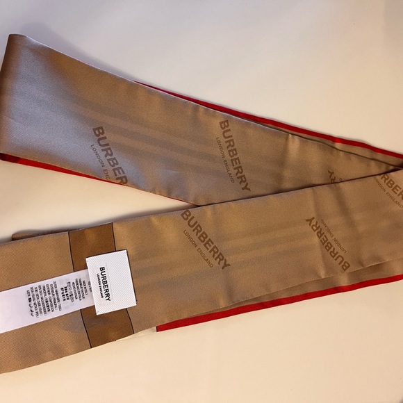 Scarf - Picture 10 of 10